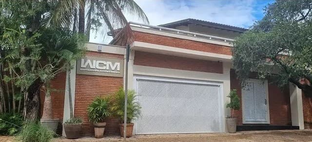 Fachada da sede da WCMCON, no Jardim Califórnia, em Ribeirão Preto